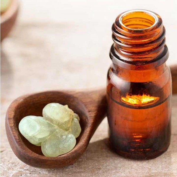 10 tác dụng đặc biệt của tinh dầu trầm hương