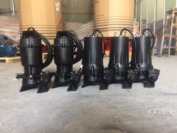 Bán bơm bùn đặt chìm nước thải 1,5kw xuất xứ G7 LH: 0983.480.896 