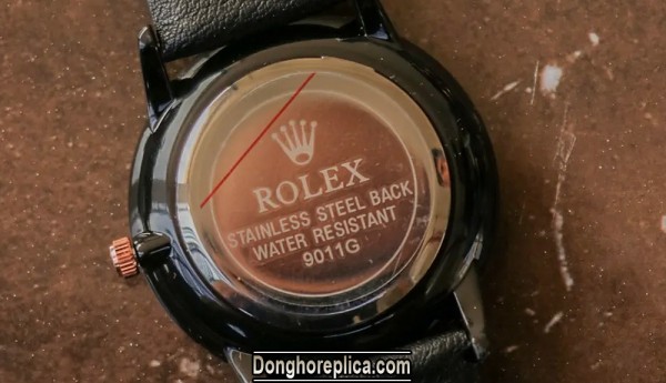 Bạn có biết giá đồng hồ rolex stainless steel back water resistant là bao nhiêu không? 