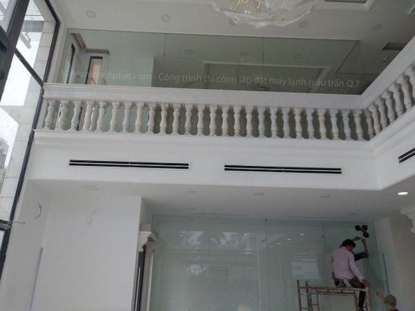 Bán Máy lạnh – máy ĐHKK giấu trần ống gió Daikin miễn cước vận chuyển TPHCM hiện nay