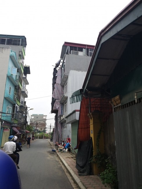 Bán nhà 4 tầng 16 phòng trọ, kết hợp kinh doanh mặt phố Cửu Việt - TT Trâu Qùy - Gia Lâm.