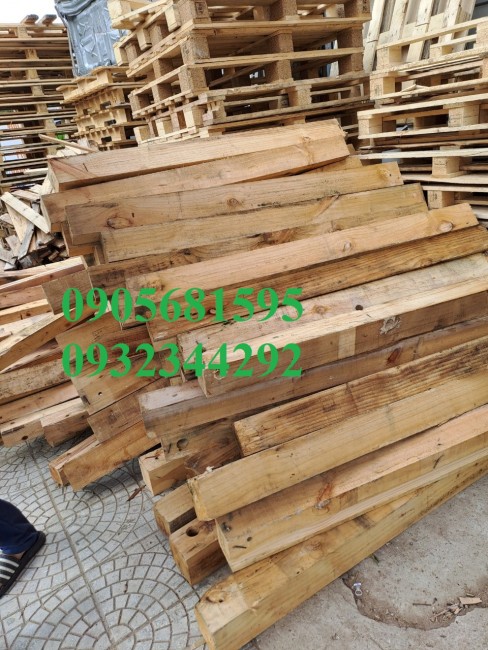 Bán thanh lý gỗ thông vuông nhập khẩu giá rẻ 0905681595