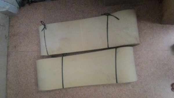 băng tải cao su máy ép cá Cr300, băng tải ép cá khổ rộng 20cm