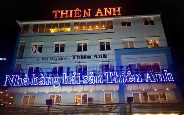 báo giá làm biển chữ nổi ngân hàng, salon tóc, spa..