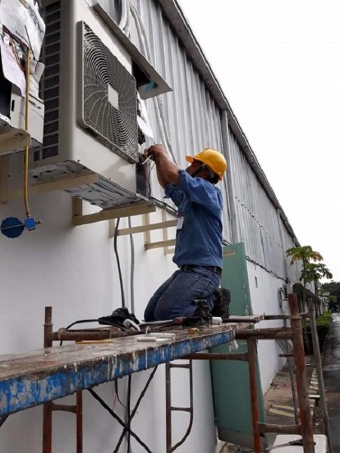 Bật mí đơn vị chuyên lắp đặt và phân phối máy lạnh âm trần Daikin  giá gốc