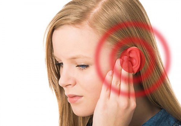 Bị đau vành tai ngoài có nguy hiểm không