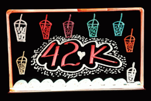 Biển quảng cáo cho quán game