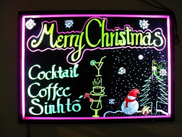 Biển quảng cáo ốp alu, những ưu điểm cơ bản