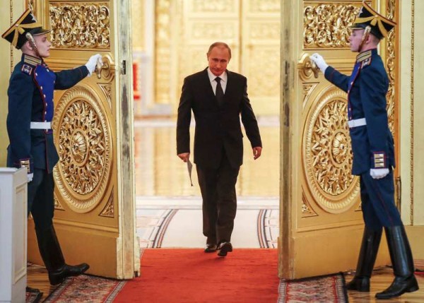 Biografie Vladimira Vladimiroviče Putina: Charismatická vůdčí postava