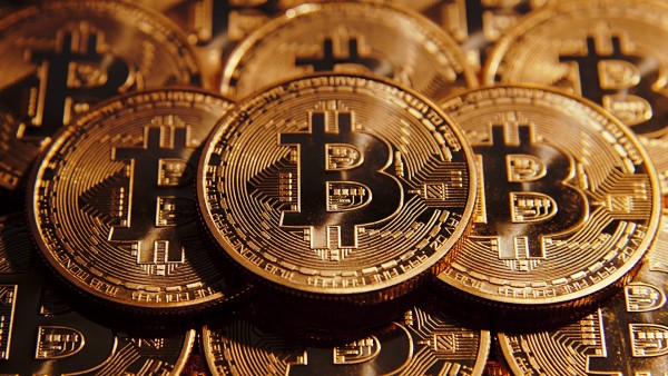 Bitcoin là gì? Tại sao Bitcoin là đồng tiền đáng đầu tư nhất hiện nay