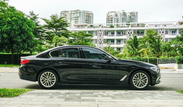 BMW 530I LUXURY LINE SX 2018 ĐKLĐ 2019 BIỂN SỐ 89.7.89 RẤT ĐẸP