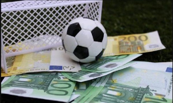Cá cược bóng đá qua mạng có an toàn không?