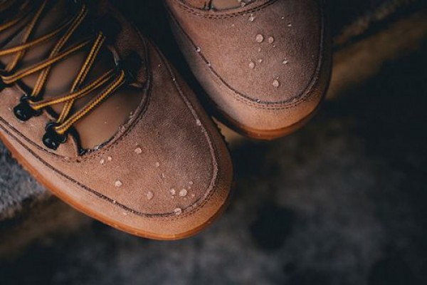 Cách làm sạch giày da cho hiệu quả thần thánh