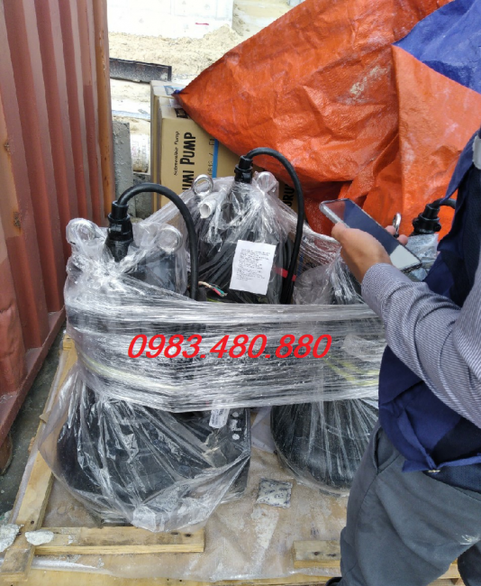 Call/Zalo: 0983.480.880 *Máy bơm chìm nước thải Tsurumi 150B437, công suất 37kw giá tốt *