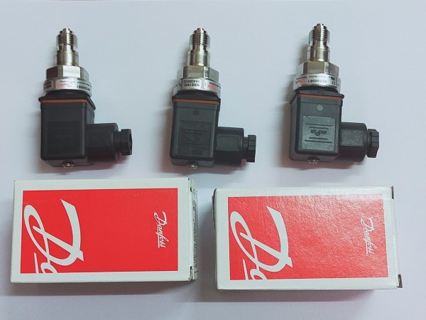 Cảm biến áp suất Danfoss MBS3000 - Hàng mới 100%