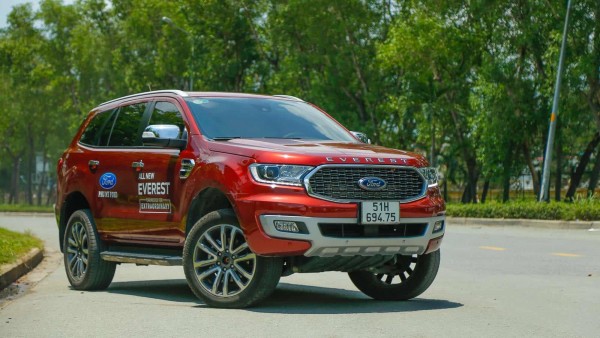 Cập nhật giá lăn bánh dòng xe Ford Everest 7 chỗ tháng 2/2022 sau khi được nâng cấp​