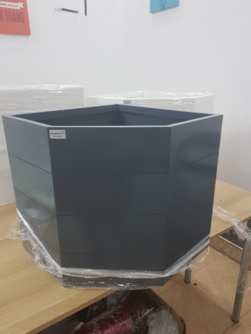 Chậu gỗ nhựa cao cấp Picowood vát góc ban công