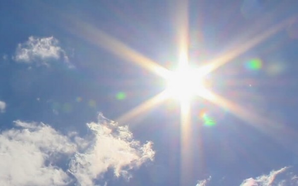 Chuyển đổi ánh sáng mặt trời thành năng lượng hữu ích