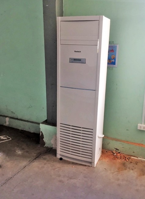 Chuyên phân phối máy lạnh tủ đứng Reeteech cho toàn miền Nam