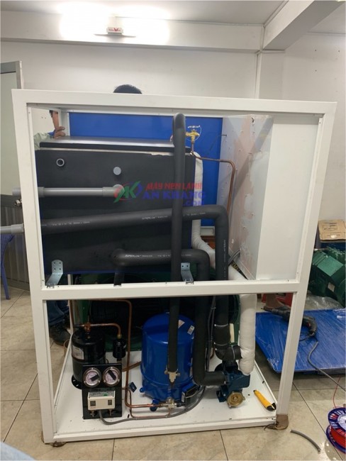 Chuyên sửa chữa, bảo trì máy làm lạnh nước water chiller liên hệ 0947459479