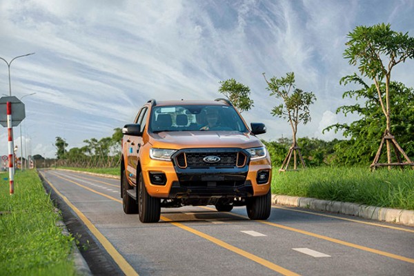 Công bố mức giá xe Ford bán tải dự kiến của 7 phiên bản Ranger 2023