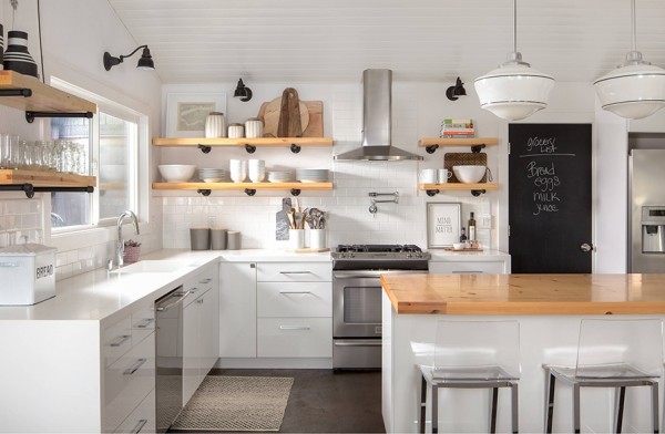 Công thức biến căn bếp nhỏ xinh trở nên thoáng đãng và đầy cảm hứng