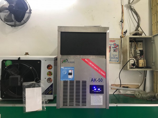 cung cấp máy làm đá viên 25kg/24h cho các quán cà phê