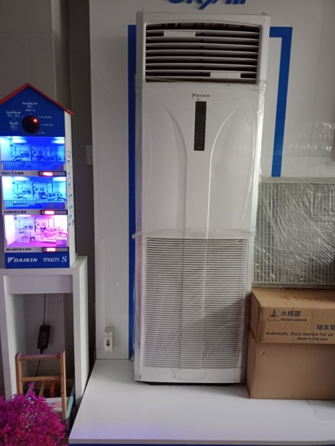 Đại lý bán sỉ máy lạnh tủ đứng công nghiệp giá siêu rẻ cho công trình 
