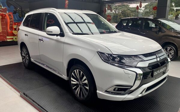 Đánh giá SUV Mitsubishi Outlander – mẫu xe Crossover 7 chỗ