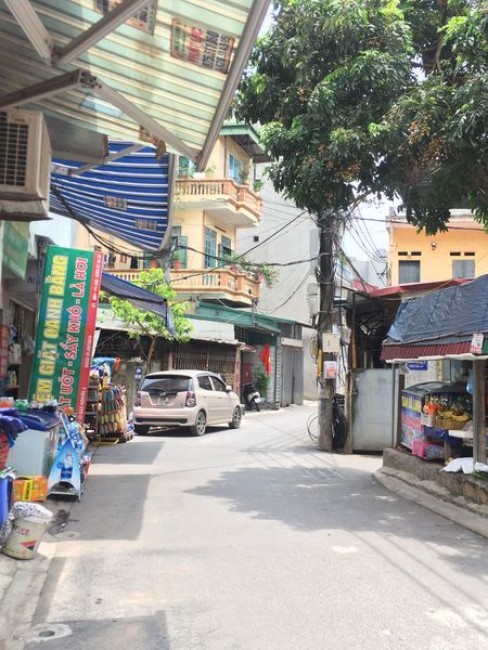 Đất mặt đường kinh doanh được ở Cửu Việt 2, Trâu Quỳ, Gia Lâm, giá 55 triệu/m2.