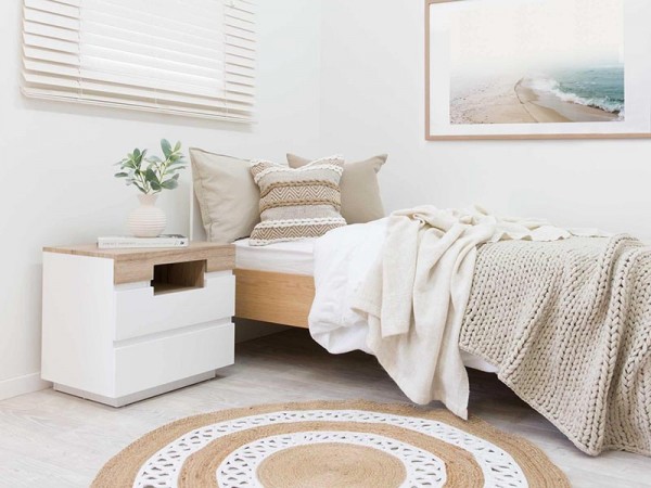 Đầu giường ấn tượng và tiện lợi với những chiếc kệ nhỏ