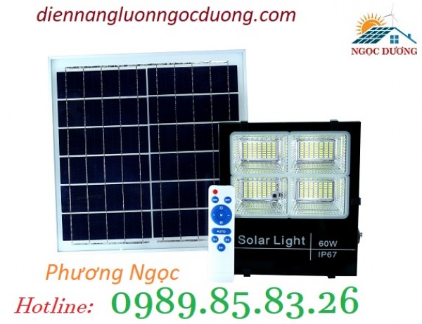 Đèn LED pha năng lượng mặt trời 60W 4 khoang, đèn 60W năng lượng mặt trời 4 ngăn