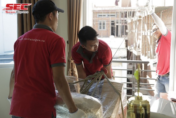 Dịch vụ chuyển nhà trọn gói quận 8 giá rẻ Saigon Express