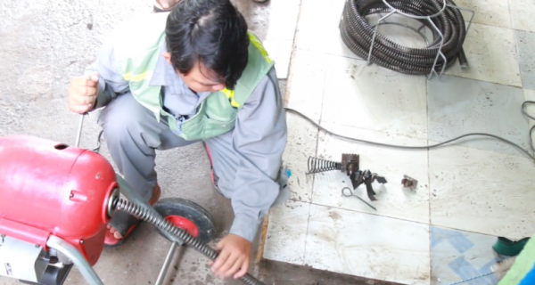 Dịch vụ thông tắc chậu rửa bát tại Hà Nội gọi là có mặt sau 15 phút