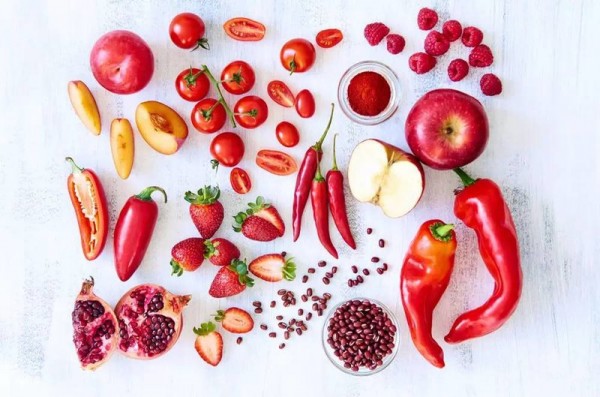 Dinh dưỡng dồi dào trong những loại trái cây màu đỏ