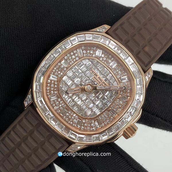 Đôi nét về dòng đồng hồ chế tác kim cương Patek Philippe đúc vàng Aquanut