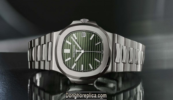 Đồng hồ Patek Philippe cũ là gì?