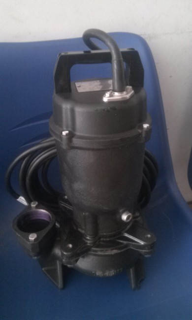 Gía máy bơm chìm Tsurumi 50U2.4 LH 0983.480.896 ( CALL/ZALO )