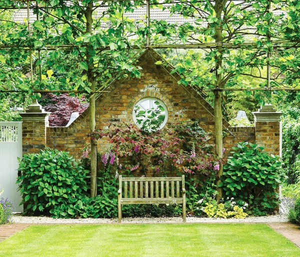 Giải nhiệt cuộc sống bằng khoảng sân xanh mát