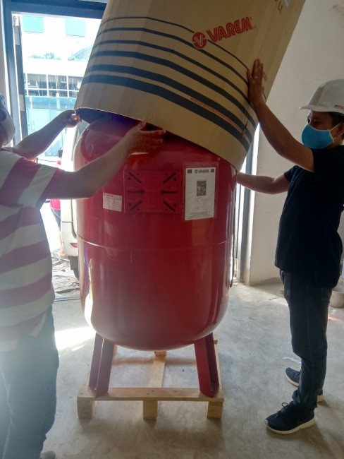 Giảm giá bình tích áp 300 lít hãng Varem - Italy Call 0983.480.896 