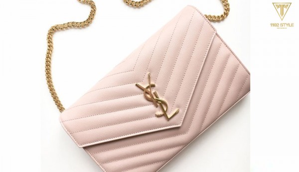 Giới thiệu Túi xách Saint Laurent Monogram Envelope Chain Wallet