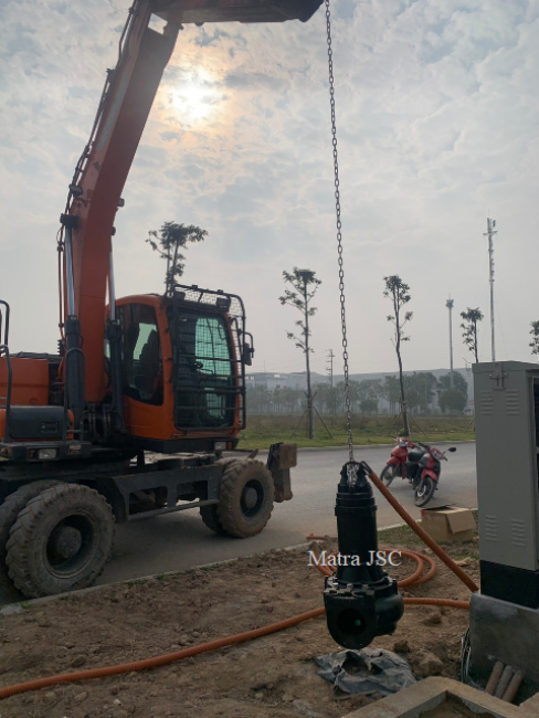 Hàng sẵn 094 339 99 19 , Bán bơm chìm xử lý nước - bùn thải Tsurumi 50B2.75 chính hãng