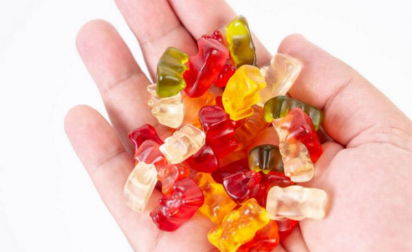 How do ingredients in Yummy Yummy Gummies work?