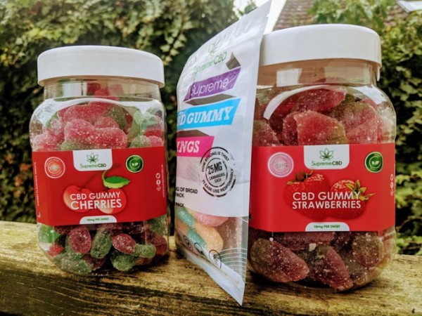 https://www.facebook.com/people/Supreme-CBD-Gummies/100087273713998/