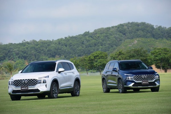 Hyundai SantaFe 2023: Báo Giá Lăn Bánh Và Khuyến Mãi Tháng 11-2022