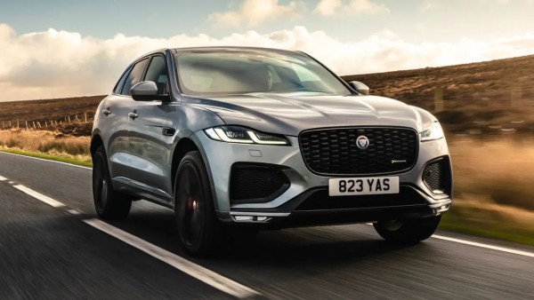 Jaguar F-Pace 2023: Giá lăn bánh và khuyến mãi T11/2022