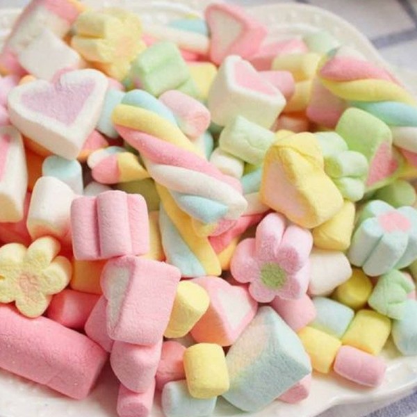Kẹo Marshmallow nhiều màu