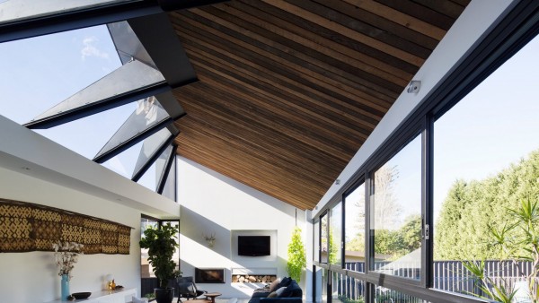 Khéo léo thiết kế hệ thống giếng trời độc đáo, an toàn và thẩm mỹ