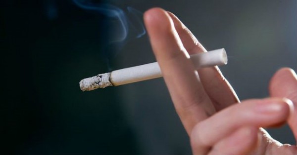 Khói nhang có tác động tiêu cực ngang với khói thuốc lá