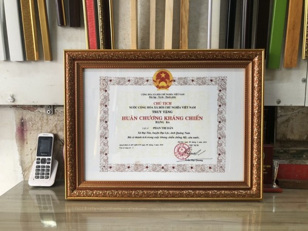 Khung bằng khen tại quận 2 | 0972379908 A.Cường